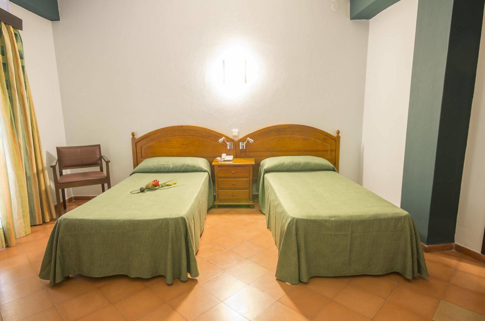Hotel Azuline Galfi (adults Only) Sant Antoni de Portmany